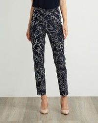 Style 211385 - Leaf Print Pull-on Trouser