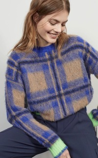 Style 79543 - Cosy checked sweater with lime trim.