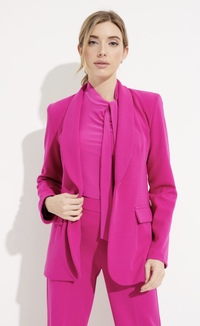 Style 233786 - Tailored blazer in Pink
